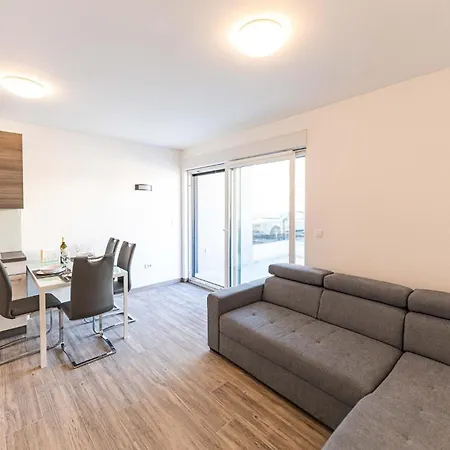 Stunning In Seget Donji Apartment