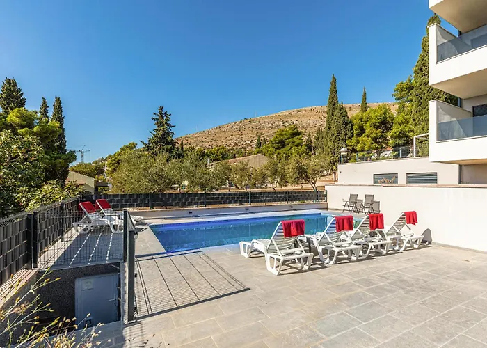 Stunning In Seget Donji Appartement Trogir